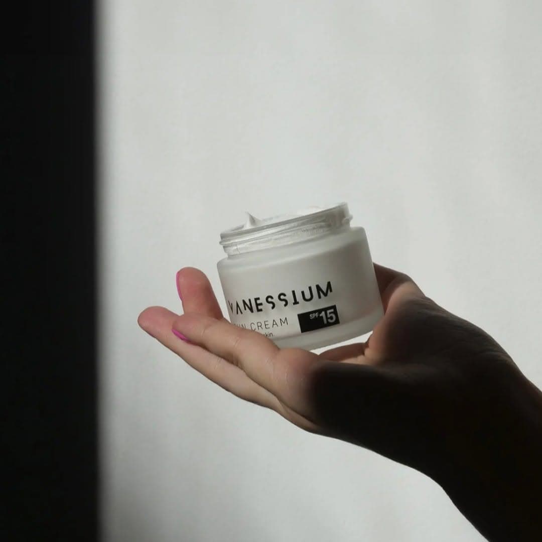 Vanessium Suncare